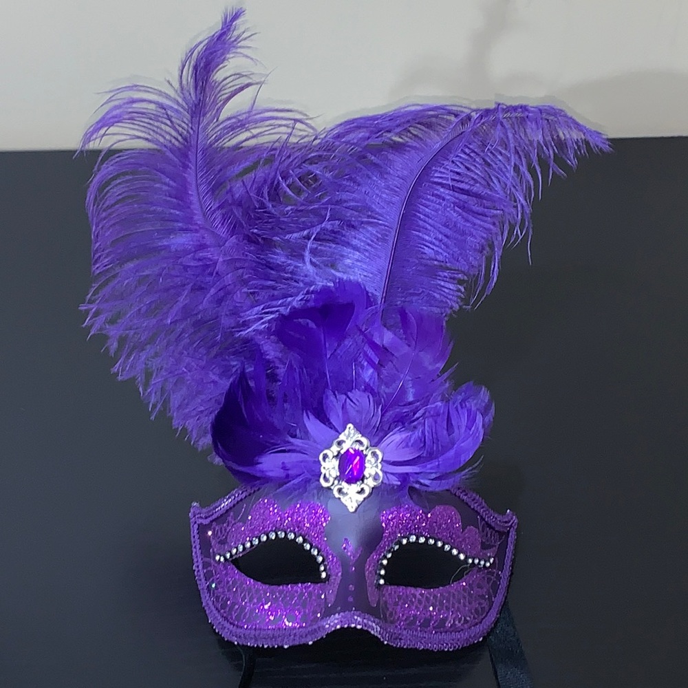 Purple feather masquerade mask